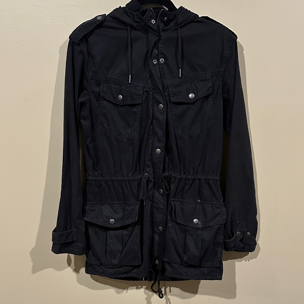 Aritzia talula trooper jacket 
Size small